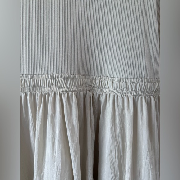 Gap mixed media dress - Picture 2 of 3